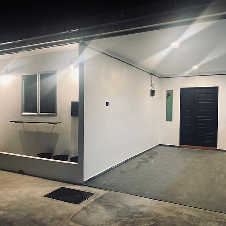 Padang Besar Syaripah Homestay Bagian luar foto